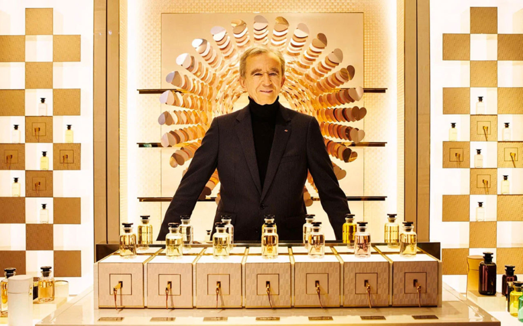 Dünyanın en zengin kişisi Louis Vuitton’un sahibi Bernard Arnault oldu.