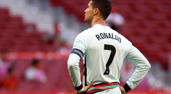 Manchester United, Cristiano Ronaldo’yu transfer ettiğini açıkladı