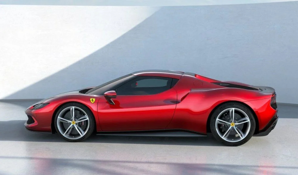 Ferrari 296 GTB'nin dünya lansmanı Türkiye’de yapıldı