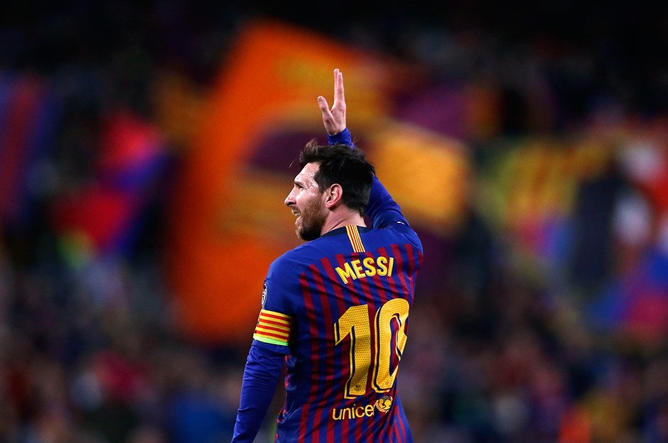 Arjantinli süper yıldız Lionel Messi, Barcelona'dan resmen ayrıldı.
