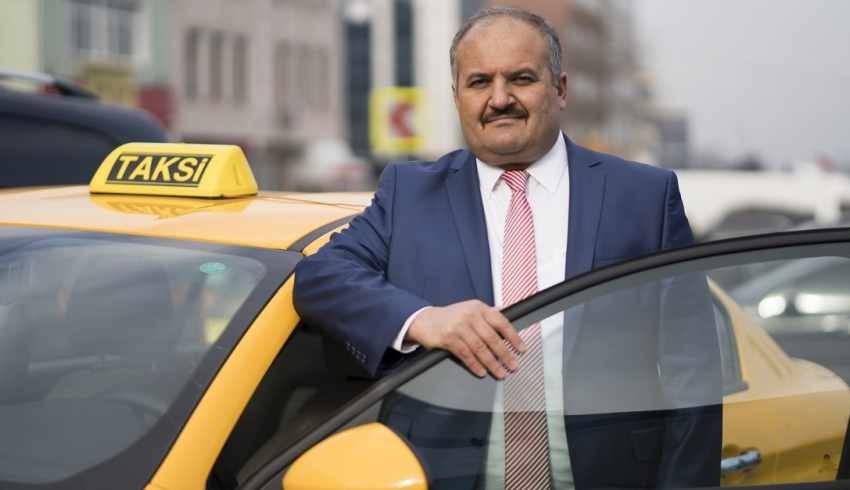 İstanbul Taksiciler Esnaf Odası Başkanı, taksimetrelere yüzde 30 zam istedi.