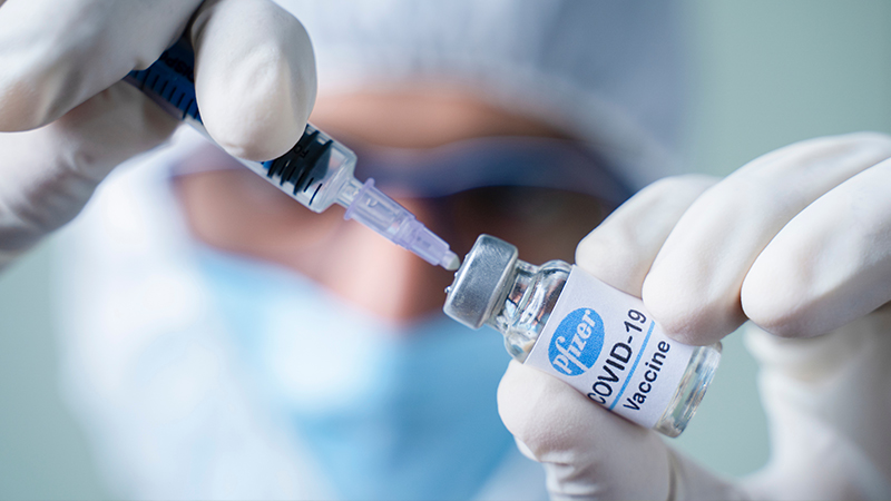 Avrupa İlaç Ajansı, Pfizer/BioNTech aşılarını inceliyor.