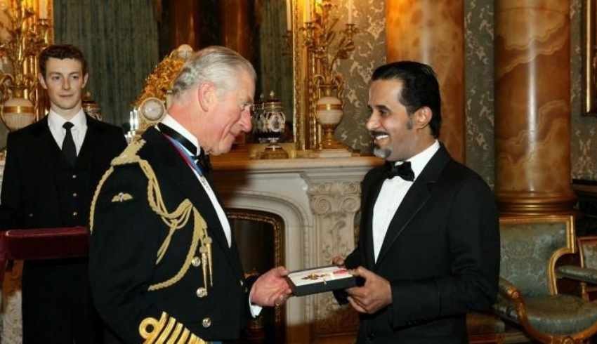 Prens Charles'ın yardım derneğinden Suudi iş adamından vatandaşlık vaadi.