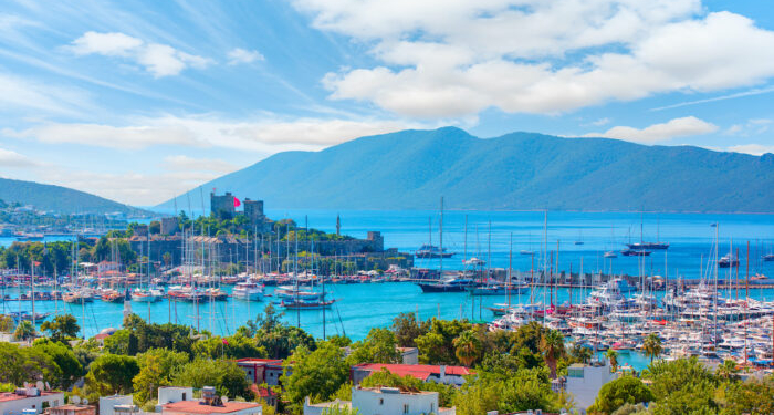 Vodafone’dan Bodrum’a gelenlere mesaj: Yunanistan’a hoş geldiniz