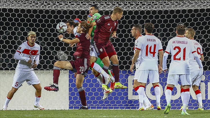 Türkiye, Letonya'ya deplasmanında 2-1 galip geldi.