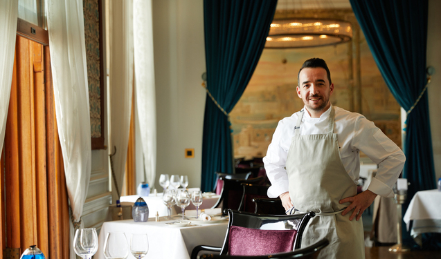 Çırağan Sarayı Tuğra Restoran’ın Baş Aşçısı Emre İnanır Oldu