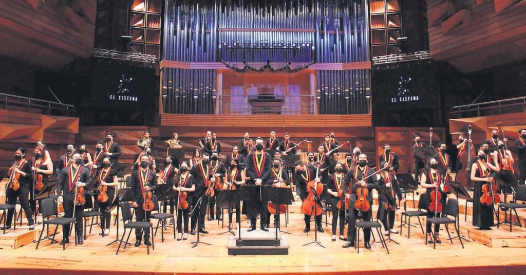 Venezula Simon Bolivar Senfoni Orkestra 2 Konserle İŞ Sanat’ta