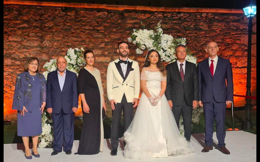  Gaziantepli iş insanları Fatma Şahin’in kızının nikahı için İstanbul’da buluştu.