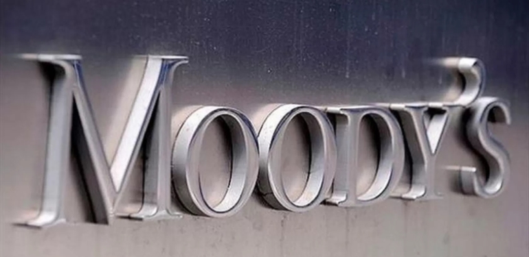 Moody’s Türkiye’nin kredi notunu düşürdü.