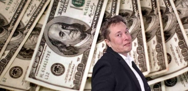 Elon Musk tarihe geçti