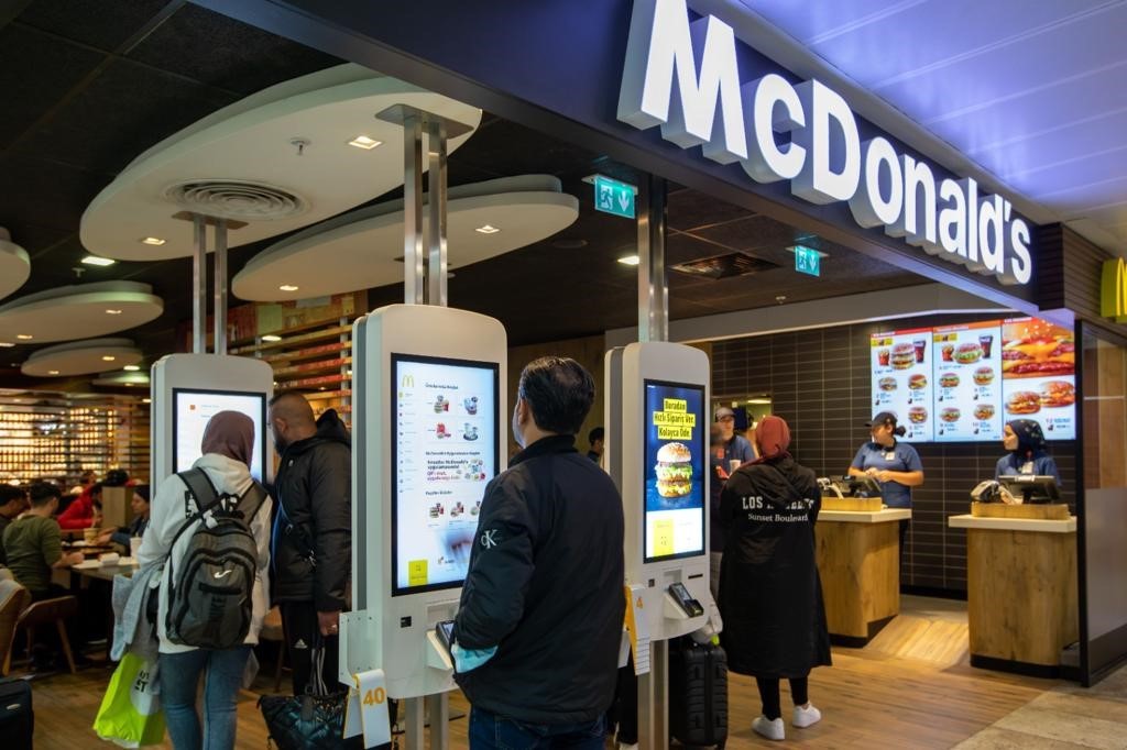 McDonald's Dijital Sipariş Ekranları Sabiha Gökçen Havalimanı’nda