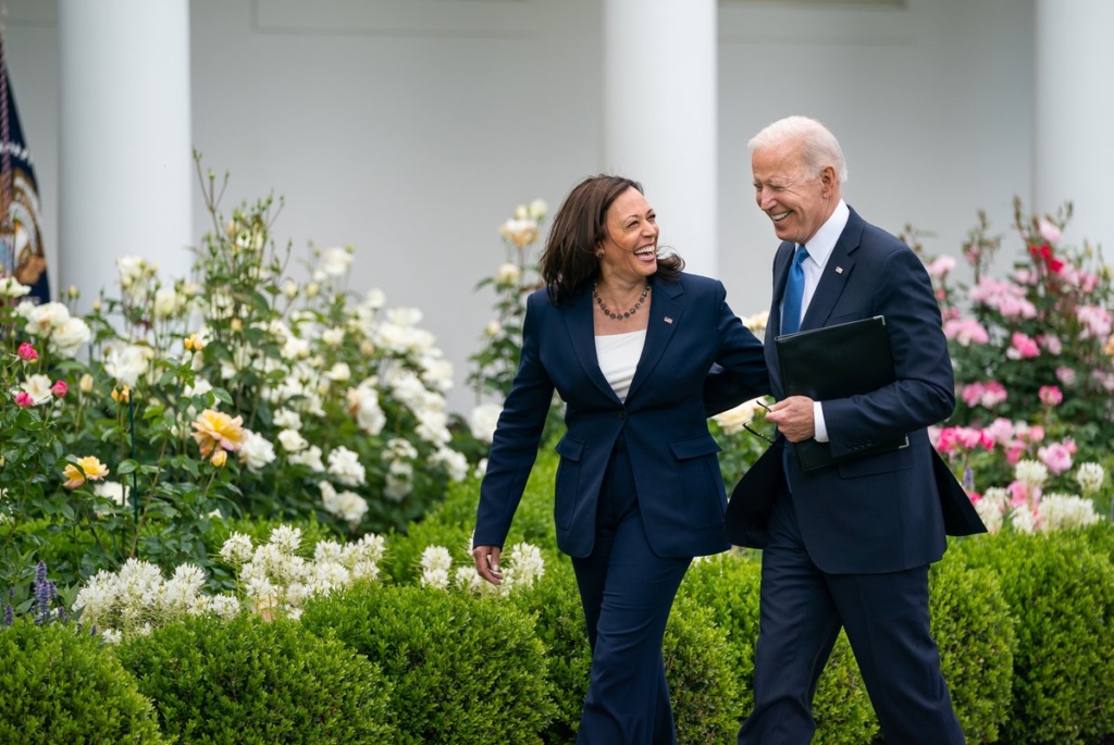 Joe Biden, sosyal medya hesabından adaylıktan çekildiğini açıkladı