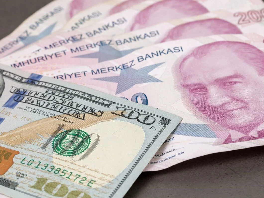Kur Korumalı Mevduat Hesaplarında Düşüş Devam Ediyor, Mevduat ve Kredilerde Artış