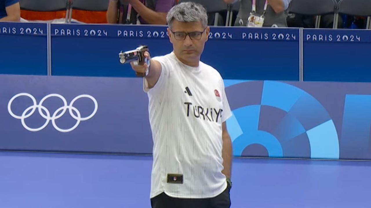 Atıcı Yusuf Dikeç dünyanın en çok konuşulan ismi oldu.