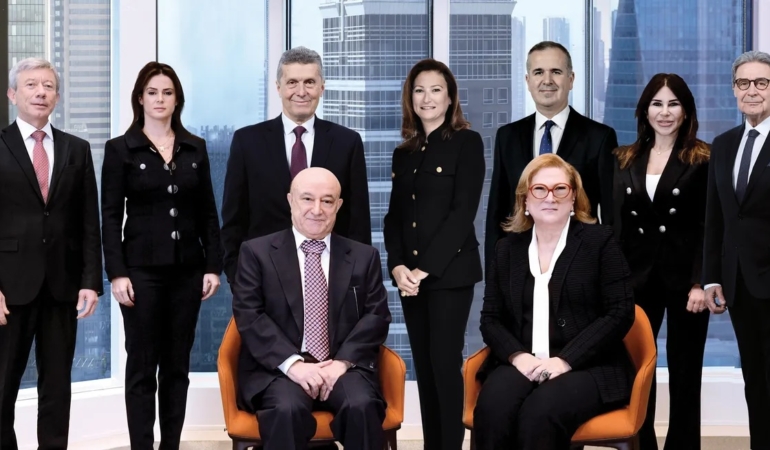 Serra Sabancı, Akbank hisselerini yatırımcısı olduğu fona devretti.