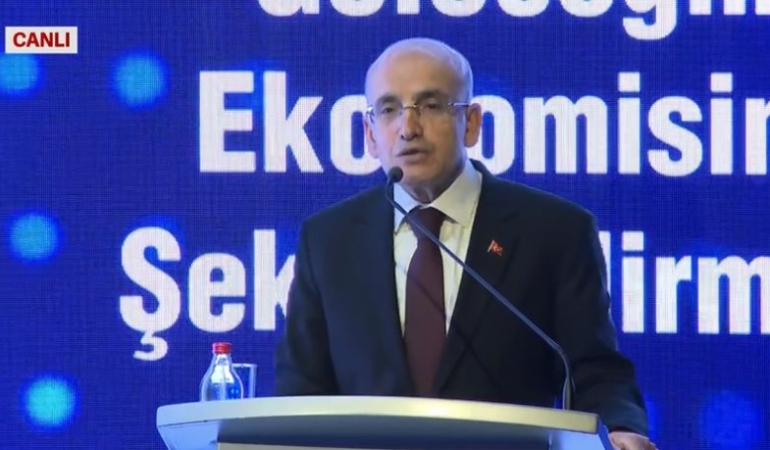 Bakan Mehmet Şimşek’ten Ekonomik Büyüme ve Enflasyon Değerlendirmesi