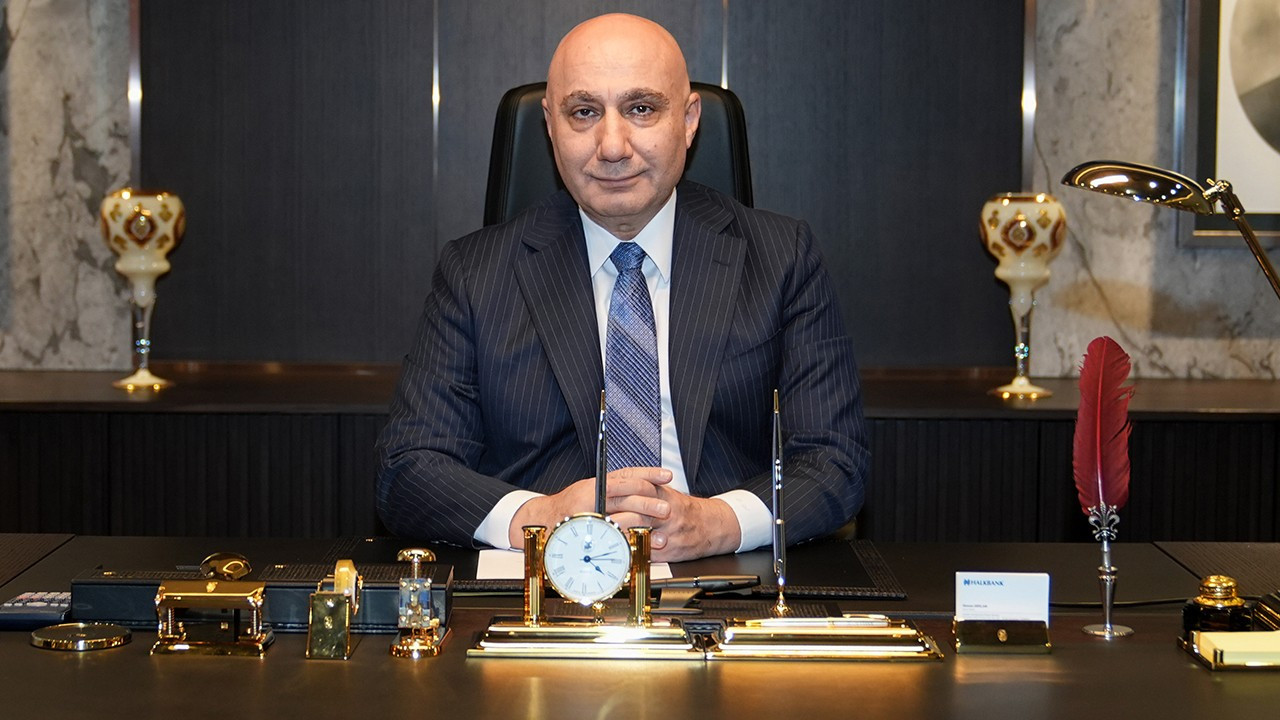 bankacilik-soylesilerinde-osman-arslanin-sektor-degerlendirmeleri-uBc5BiEv.jpg