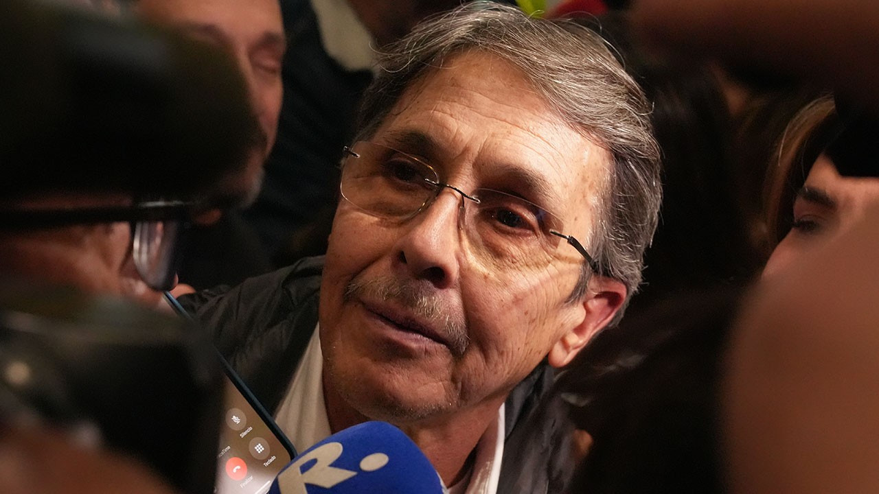 fabio-ochoa-vasquez-pablo-escobarin-golgesindeki-uyusturucu-kacakcisi-qbvO45yz.jpg