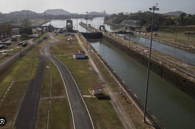 Panama Kanalı'nın Yönetimi