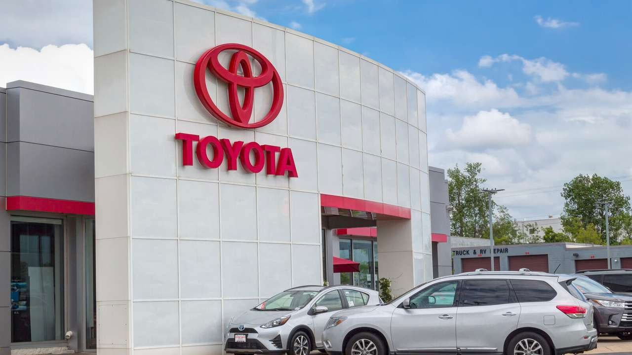 toyotanin-kasim-2023-uretim-ve-satis-rakamlari-4ve1cReJ.jpg
