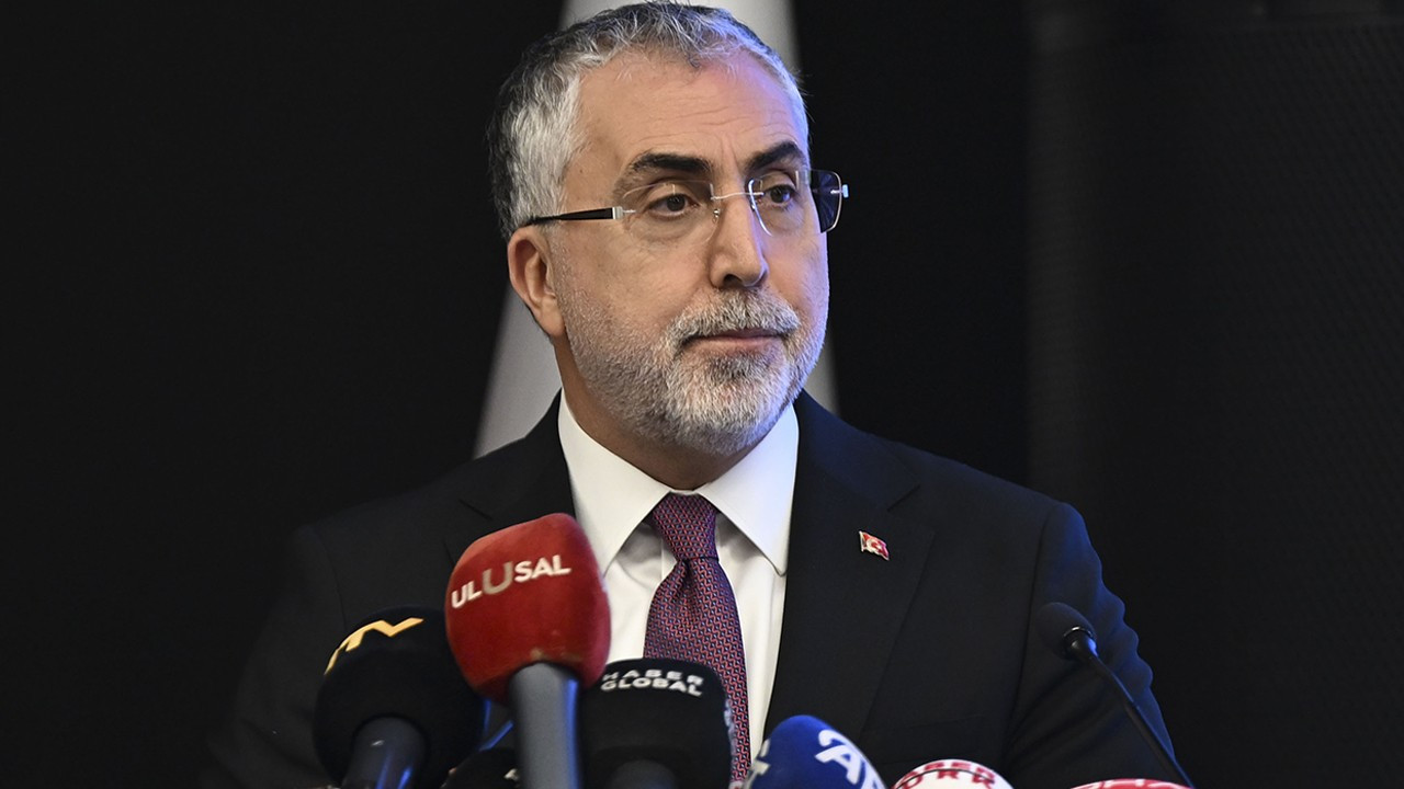 vedat-isikhan-chpli-belediyelere-borc-elestirisi-yapti-GgYvXuRa.jpg