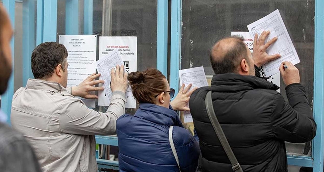 2024-ve-2025-yillarinda-emeklilik-hangi-tarihte-emekli-olmak-daha-avantajli-1SzCBdn4.jpg