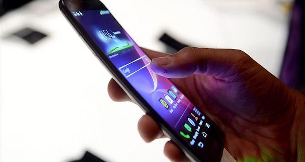 2024un-son-ceyreginde-kuresel-akilli-telefon-satislari-artis-gosterdi-TFsSP5cR.jpg