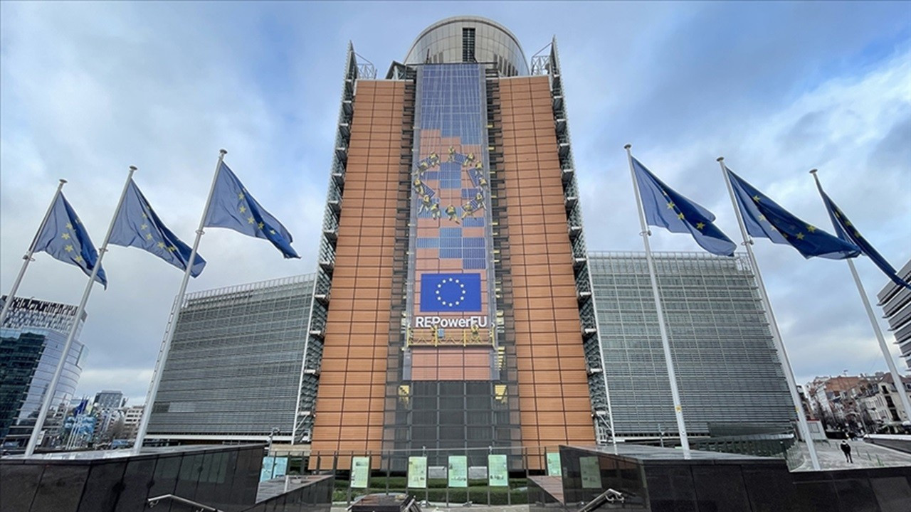 ab-komisyonundan-ukraynaya-148-milyon-euroluk-yeni-insani-yardim-paketi-dpeBi1ri.jpg