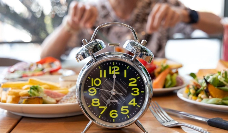 Aralıklı Oruç: Sağlıklı Yaşamın Yeni Yüzü
