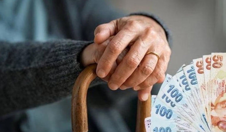 Cumhurbaşkanı Erdoğan’ın Maaşına Yapılan Zamlar ve Emeklilerle Karşılaştırma