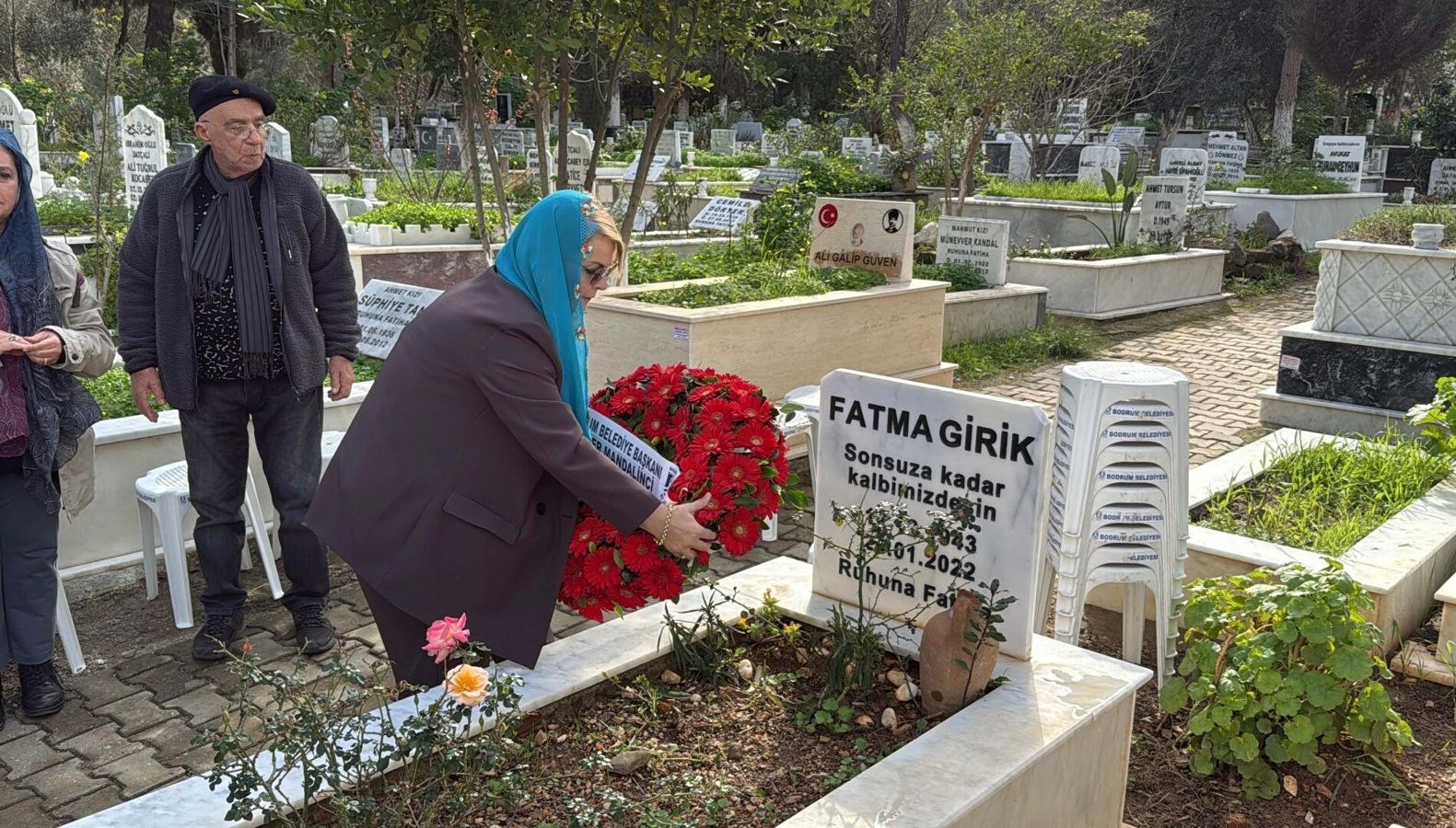fatma-girik-mezari-basinda-anildi-9pDMMyPf.jpg