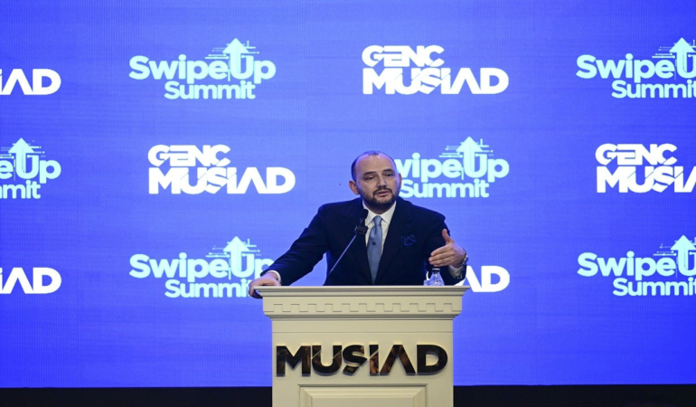 Genç MÜSİAD E-Ticaret ve Dijital Dönüşüm Zirvesi Düzenledi