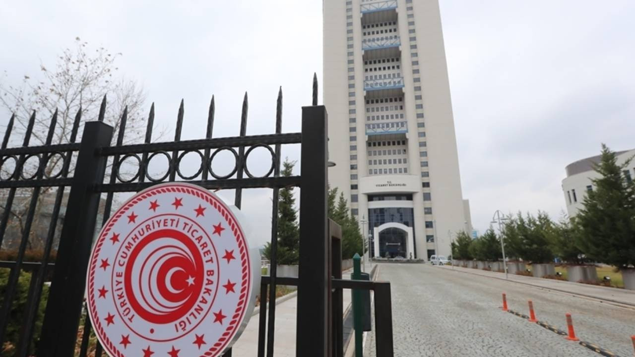 gumruk-yonetmeliginde-yapilan-degisiklikler-TnCEbfv1.jpg