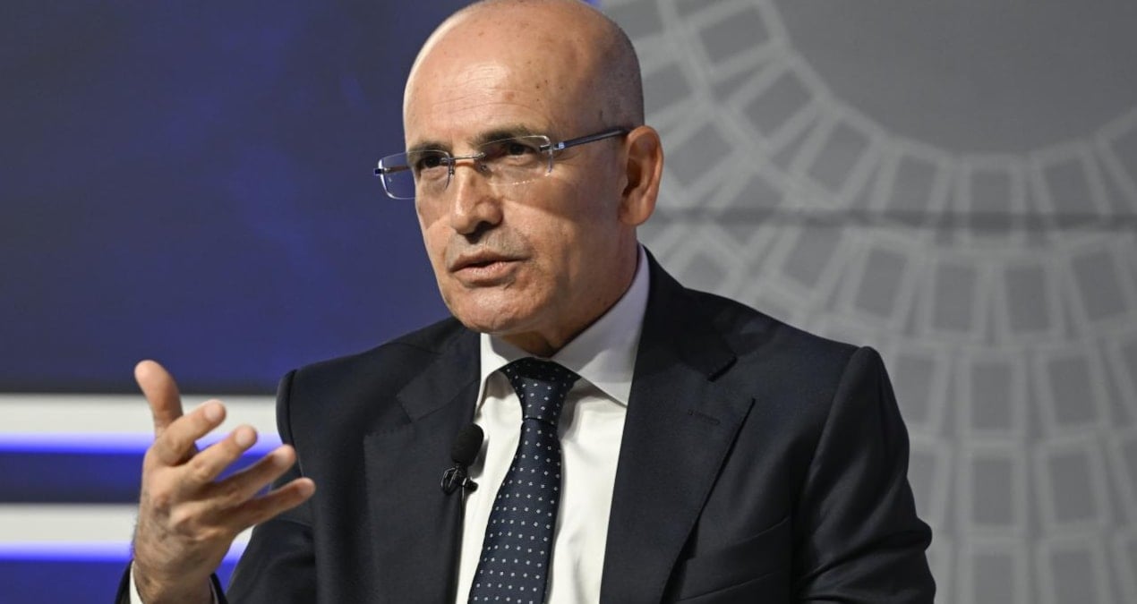 hazine-ve-maliye-bakani-mehmet-simsekin-2024-ve-2025-ekonomik-degerlendirmeleri-ONx54w2k.jpg