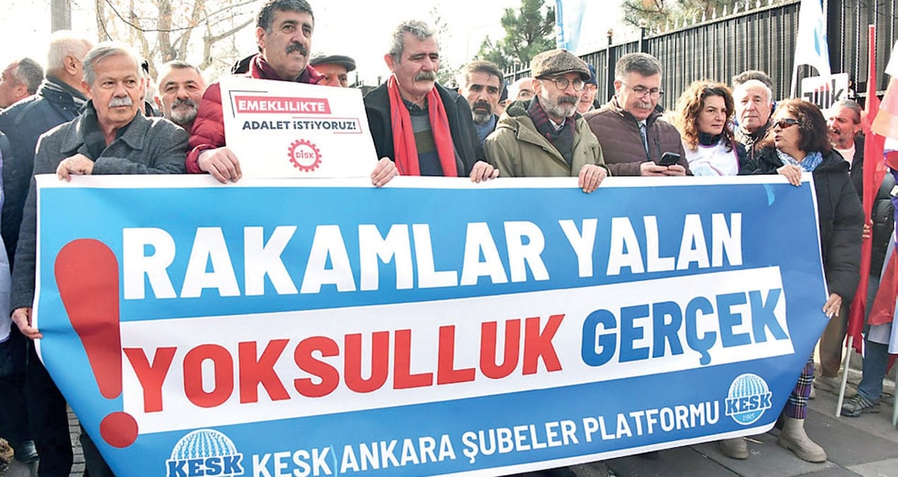memurlar-ve-emeklilerden-maas-artislarina-tepki-eylemleri-MA3sHbJ7.jpg