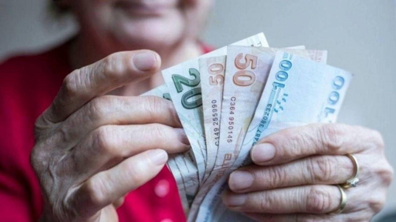 SGK, usulsüzlük şüphesi bulunan kişilerin emekliliklerini iptal edecek