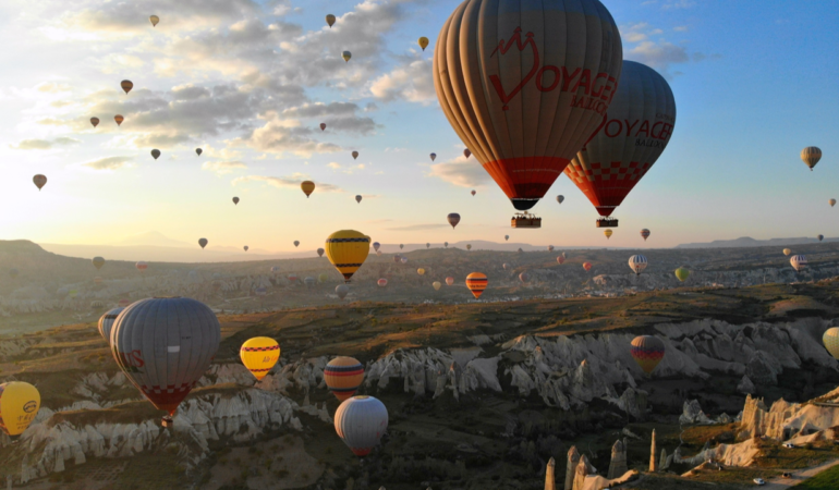 Sıcak Hava Balon Turizmi 2024’te Rekor Kırdı