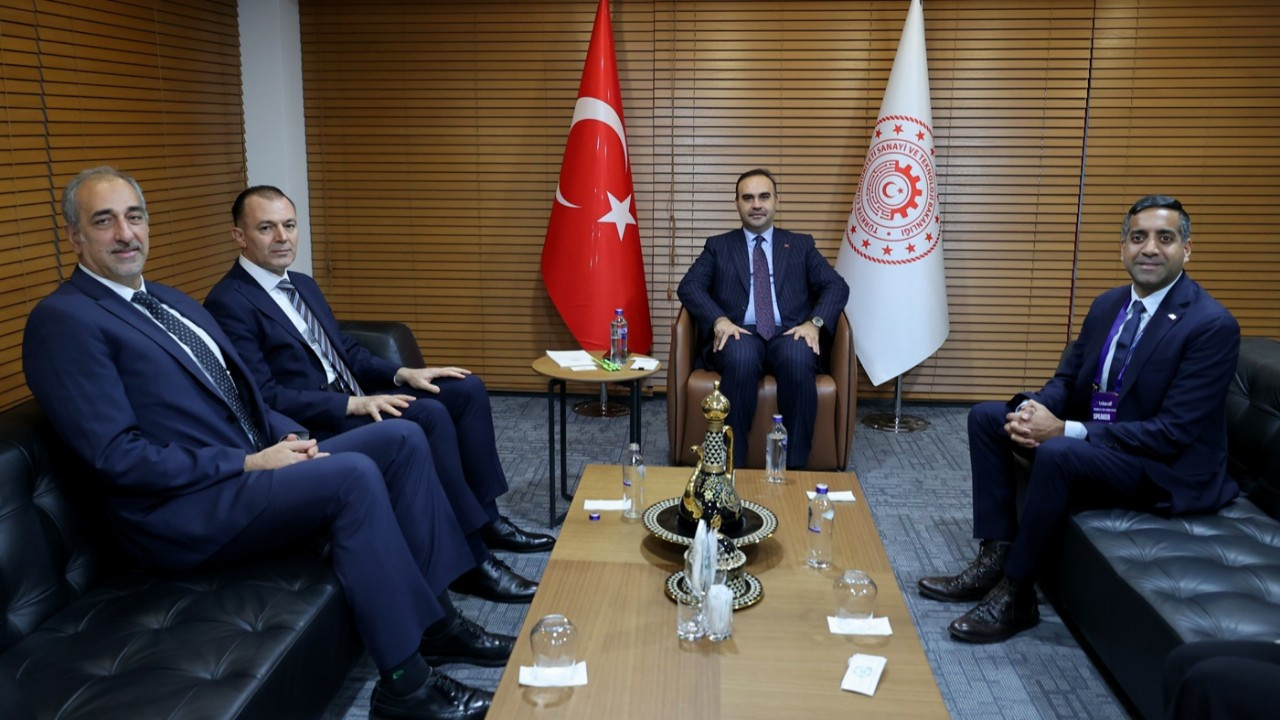 turkiye-uzay-ajansi-ve-axiom-space-isbirligi-ile-uzay-teknolojilerinde-yeni-adimlar-puJklwHI.jpg