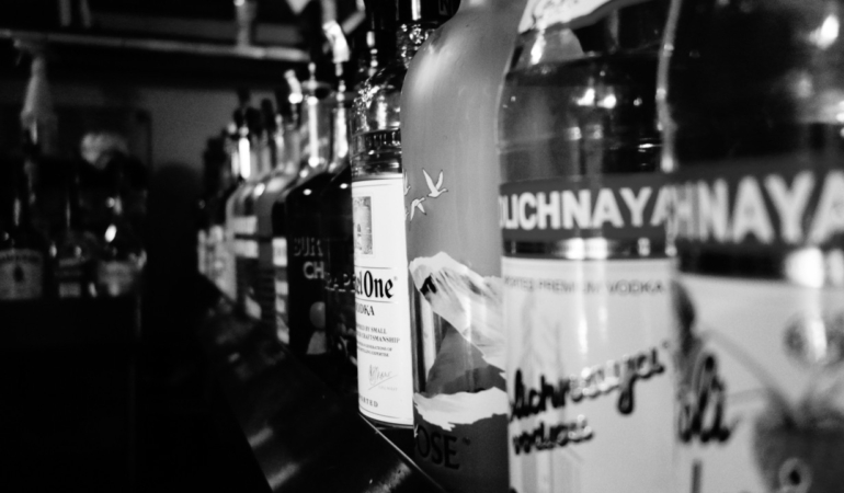 Yeni Yılda Alkol ve Sigara Fiyatlarına Zam Geldi