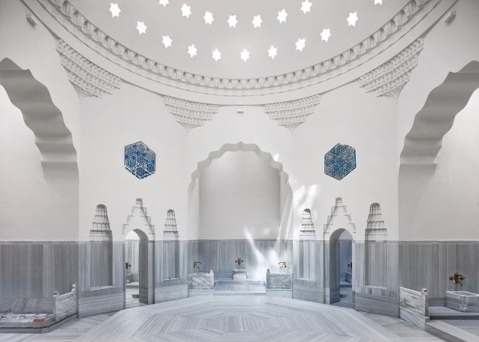 Zeyrek Çinili Hamam: Tarihin ve Kültürün İzinde