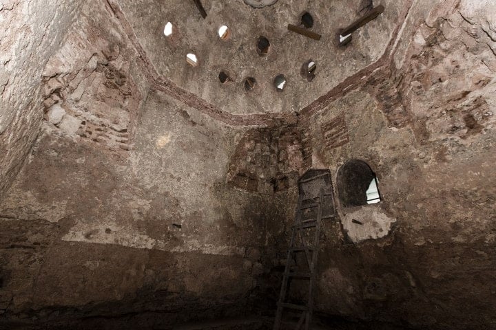 Zeyrek Çinili Hamam: Tarihin ve Kültürün İzinde