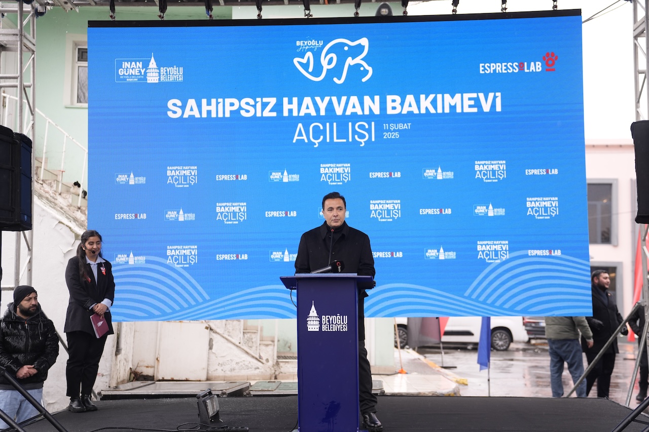 Espressolab Sahipsiz Hayvan Bakımevi, Beyoğlu'nda hizmete açıldı.