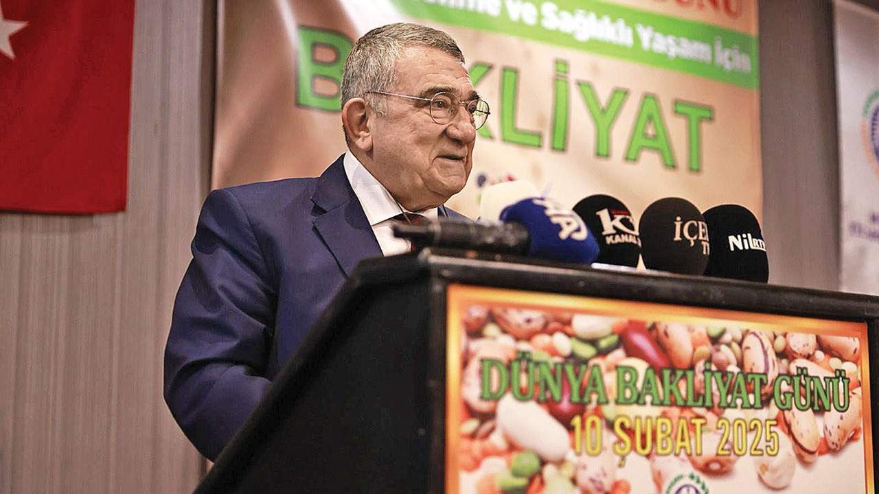 ozdemir-mersin-bakliyatta-kritik-bir-lojistik-ve-ticaret-merkezi-RnmXRupf.jpg