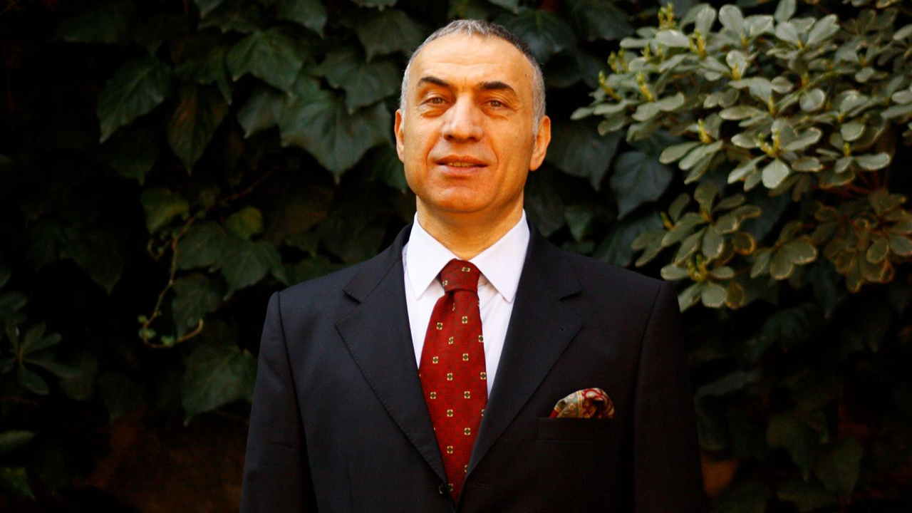 teknolojik-gelismeler-is-dunyasini-donusturuyor-gelecegin-ceolarini-neler-bekliyor-xtgTT82j.png
