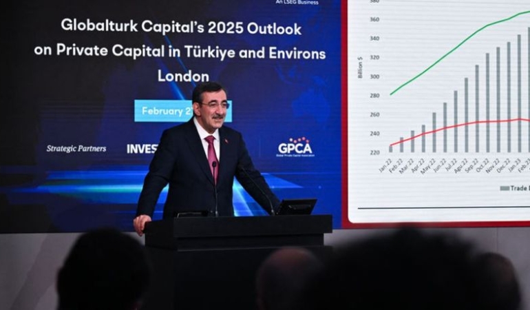 Cumhurbaşkanı Yardımcısı Yılmaz Londra’da yabancı yatırımcılarla buluştu