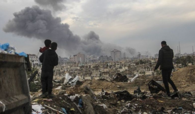 İsrail ordusu Gazze’ye geniş çaplı bir atak başlattığını duyurdu