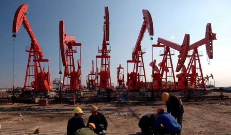 Petrol haftaya yatay seyirde başladı