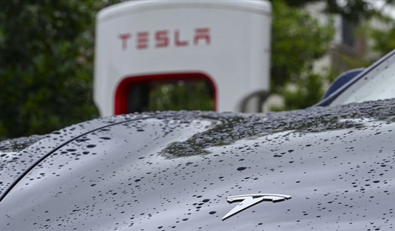 Tesla’nın Almanya’daki ‘düşüş ivmesi’ sürüyor