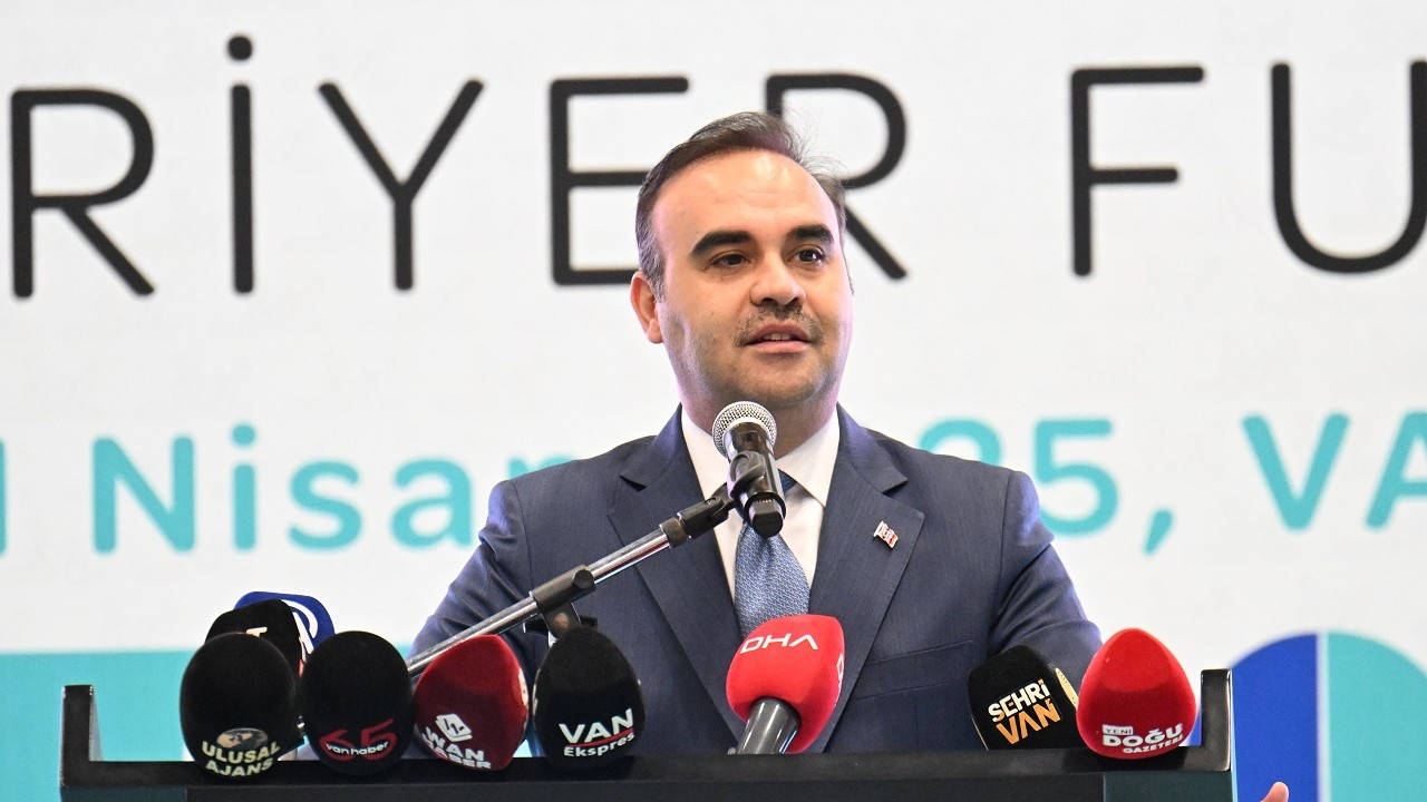 bakan-kacir-turkiye-insansiz-hava-araci-uretiminde-dunyada-onder-pozisyonda-58etrrEY.jpg
