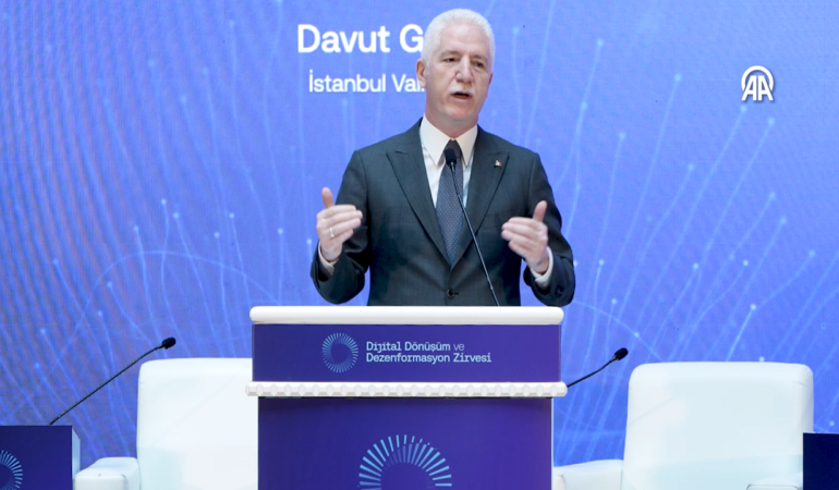 ‘Dijital Dönüşüm ve Dezenformasyon Zirvesi’ İstanbul’da gerçekleştirildi